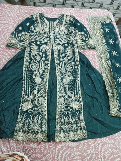 Premium Branded Clothes for Sale – Excellent Quality