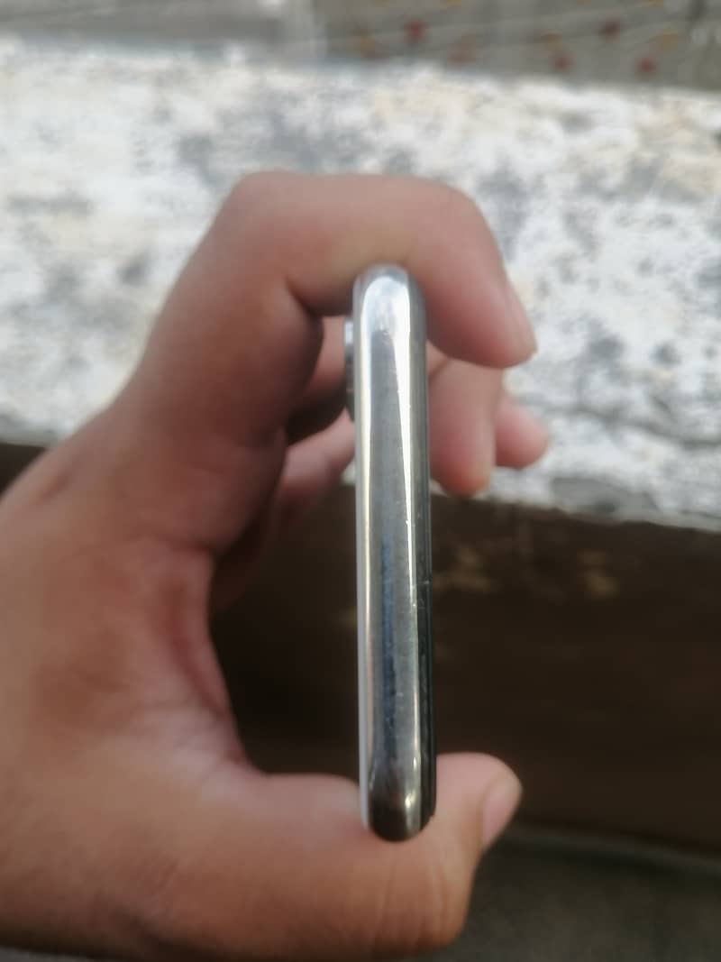 Apple iPhone X 1