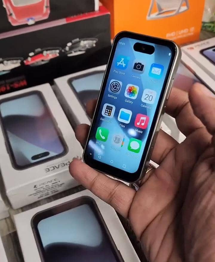 Apple iPhone 17 mini 3