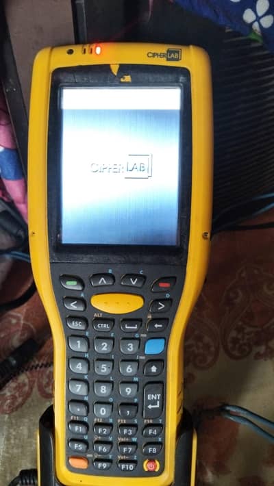 cipherlab 8200 barcode scanner+cradle Rs 60000 Sialkot
