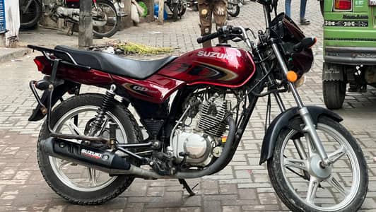 bike bilkul theek hai 10 by 10 Koi masla Nahin bich mein agar machlav