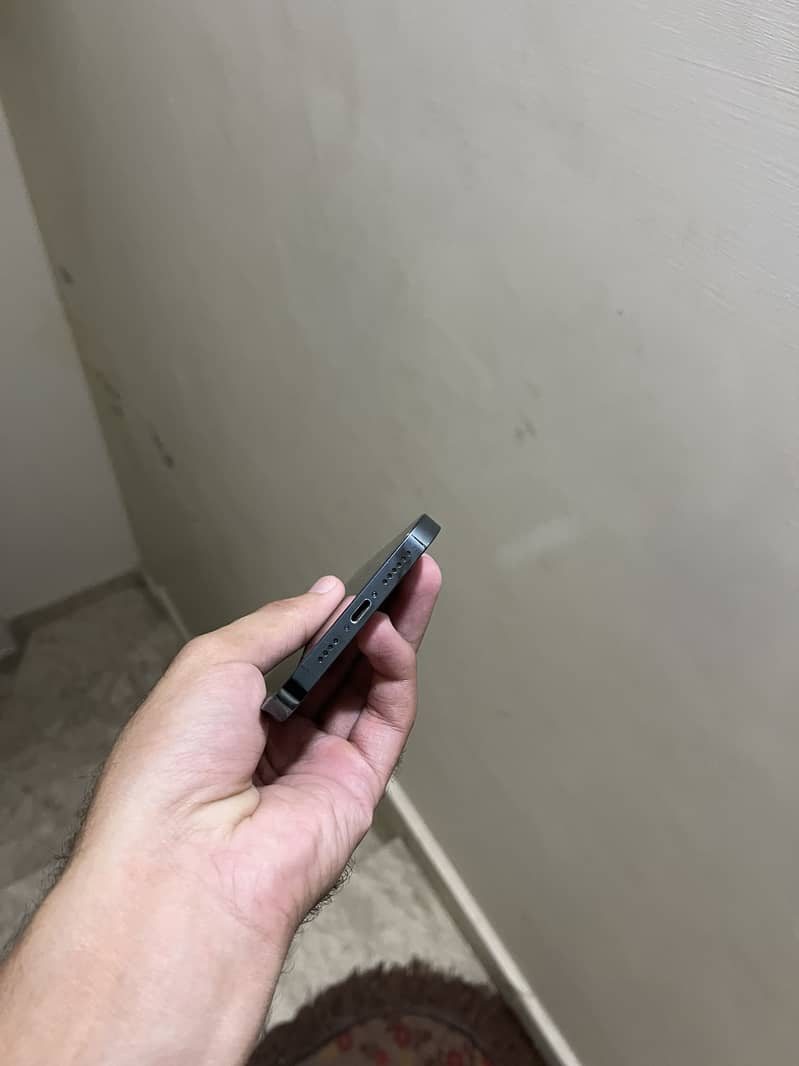 iPhone 12 Pro Max 2
