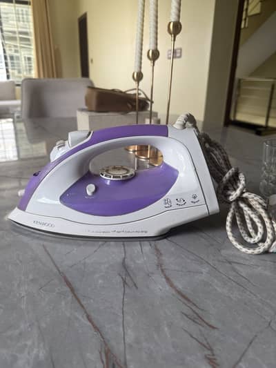 Kenwood brand steamiron