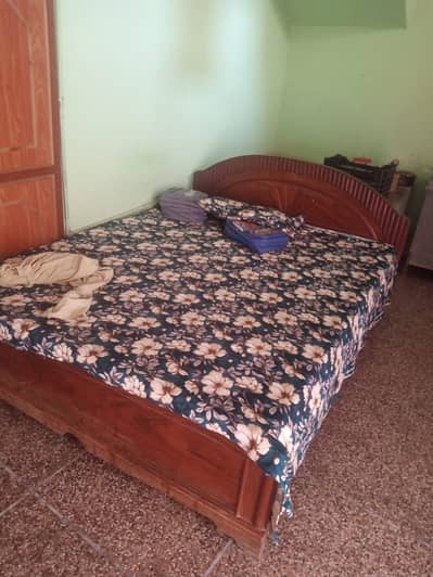 single mattress bed