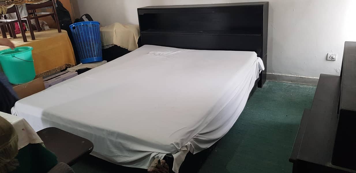 DOUBLE BED 0