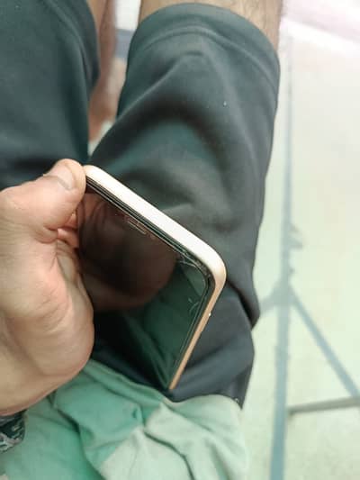 iPhone Xr for Exchange & Sale