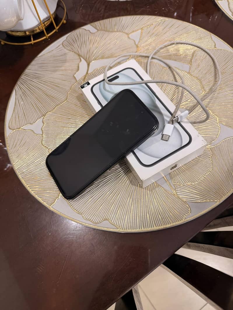 Apple iPhone 15 5