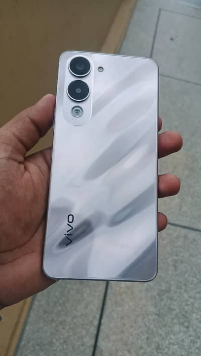 Vivo Y04 4/128 official PTA Approved With Complete Box 4month warrenty