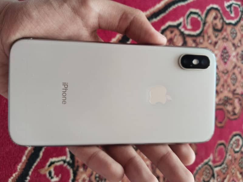 Apple iPhone X 4