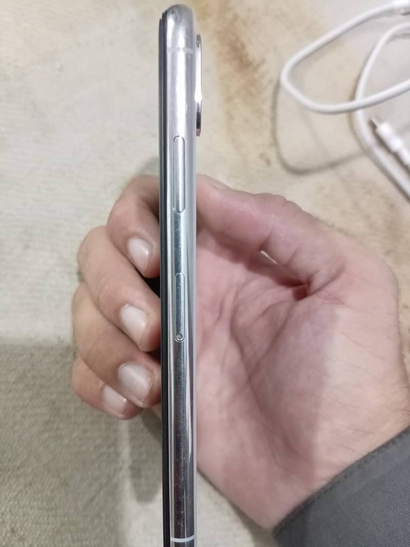 Apple iPhone X 1