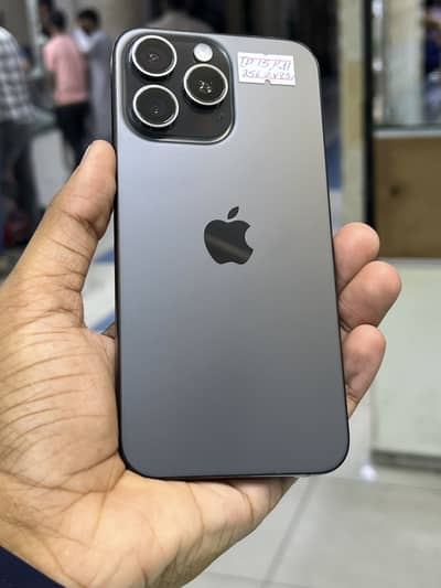 Apple iPhone 15 Pro Max Non pta Black Titanium 10/10 Condition Now av