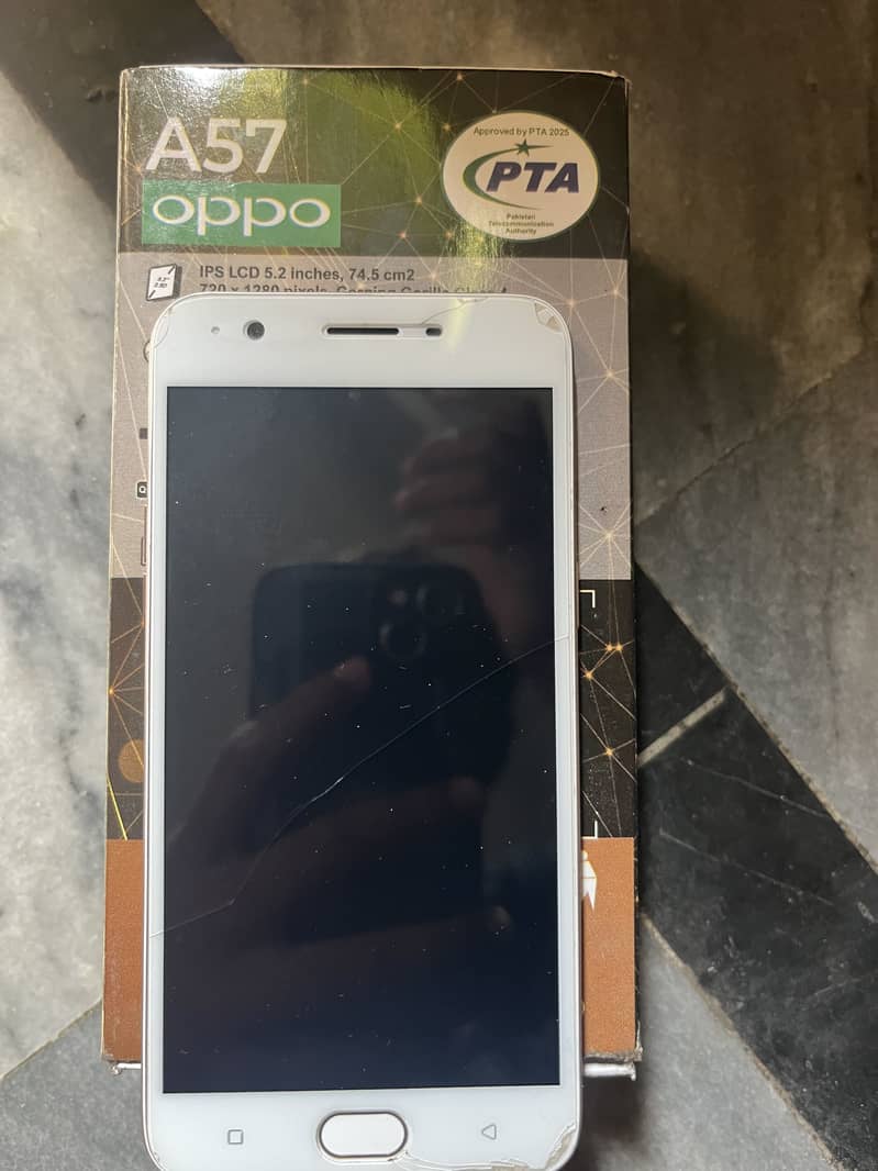 OPPO A57 0