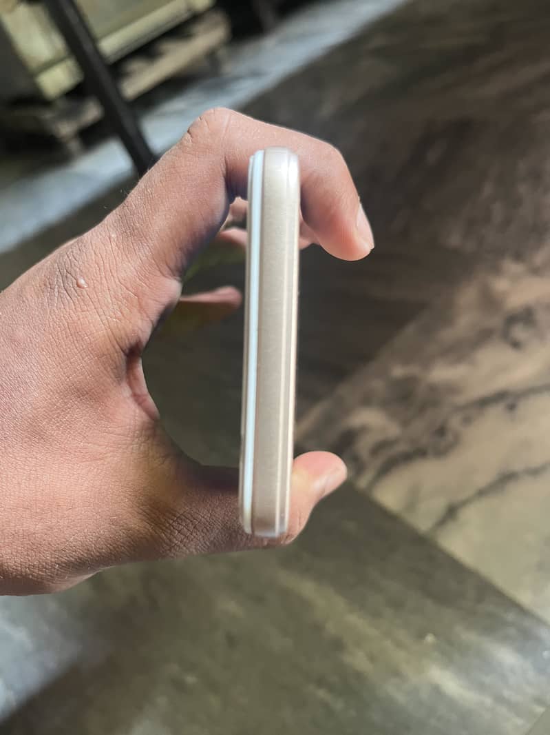 OPPO A57 4