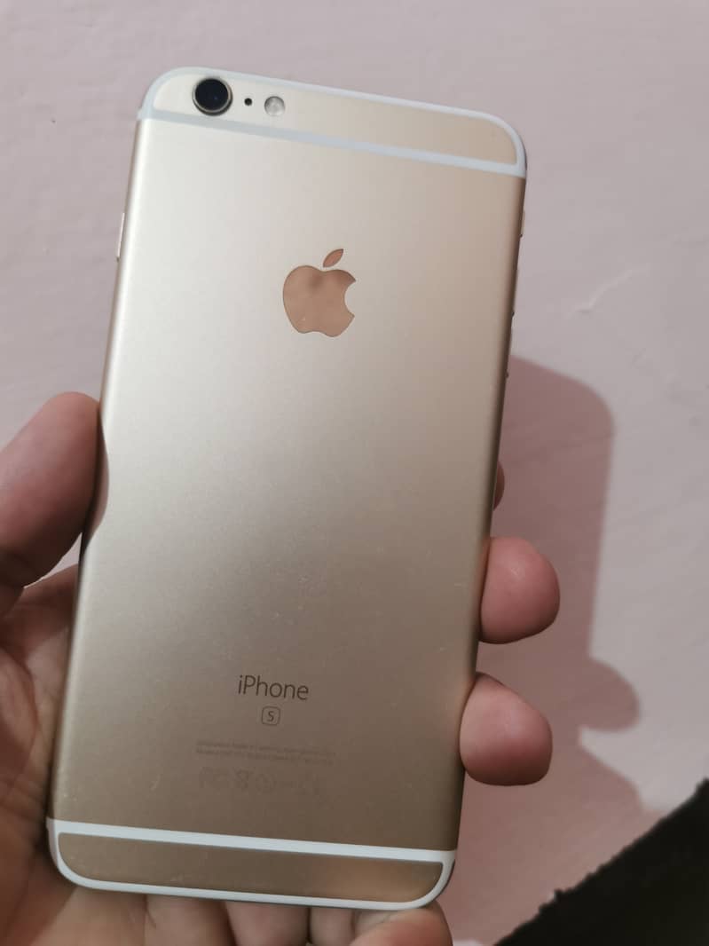 Apple iPhone 6S Plus 4