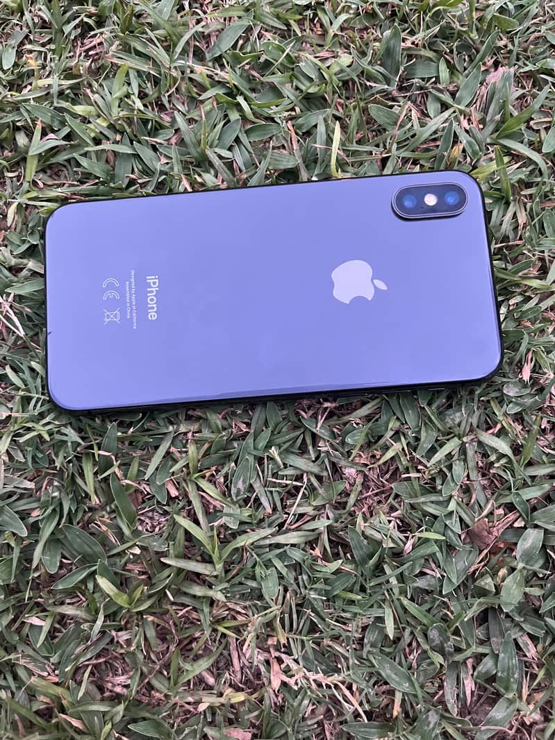 Apple iPhone X 3