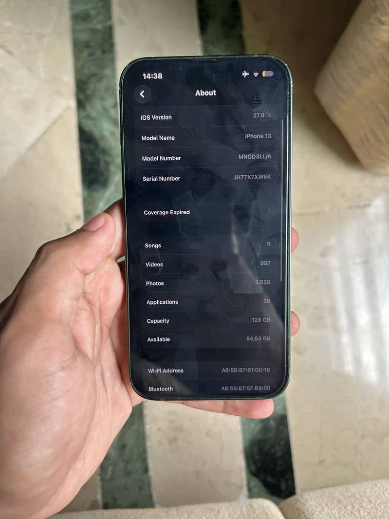 Apple iPhone 13 8