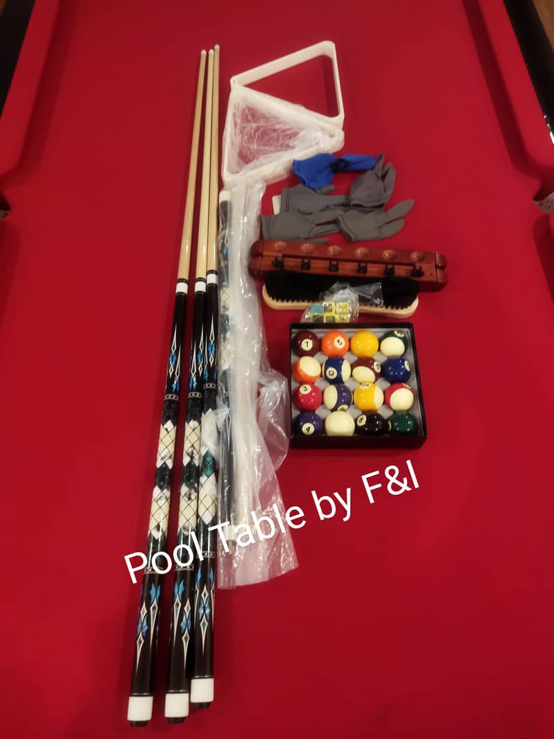 Pool Table with Complete equipment 0