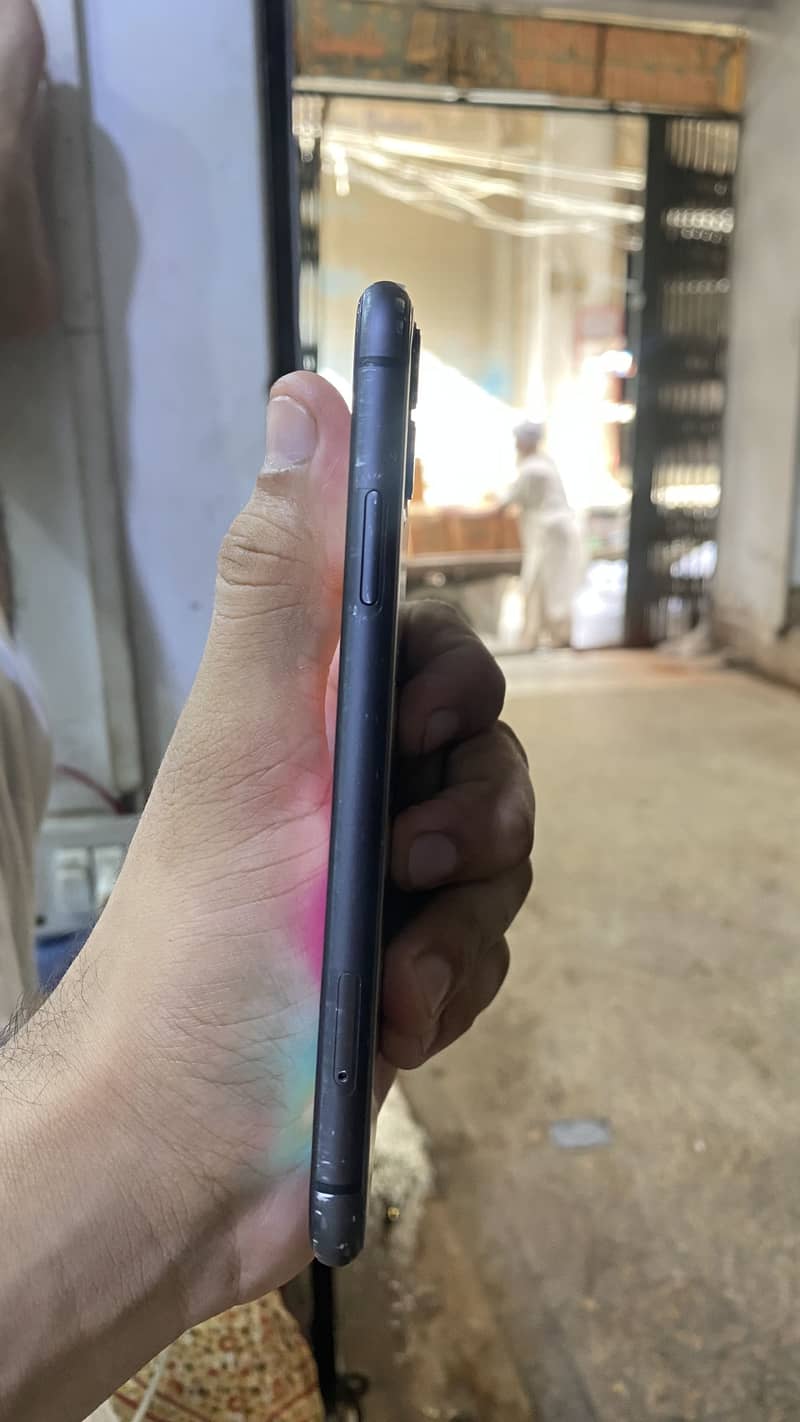 Apple iPhone 11 2