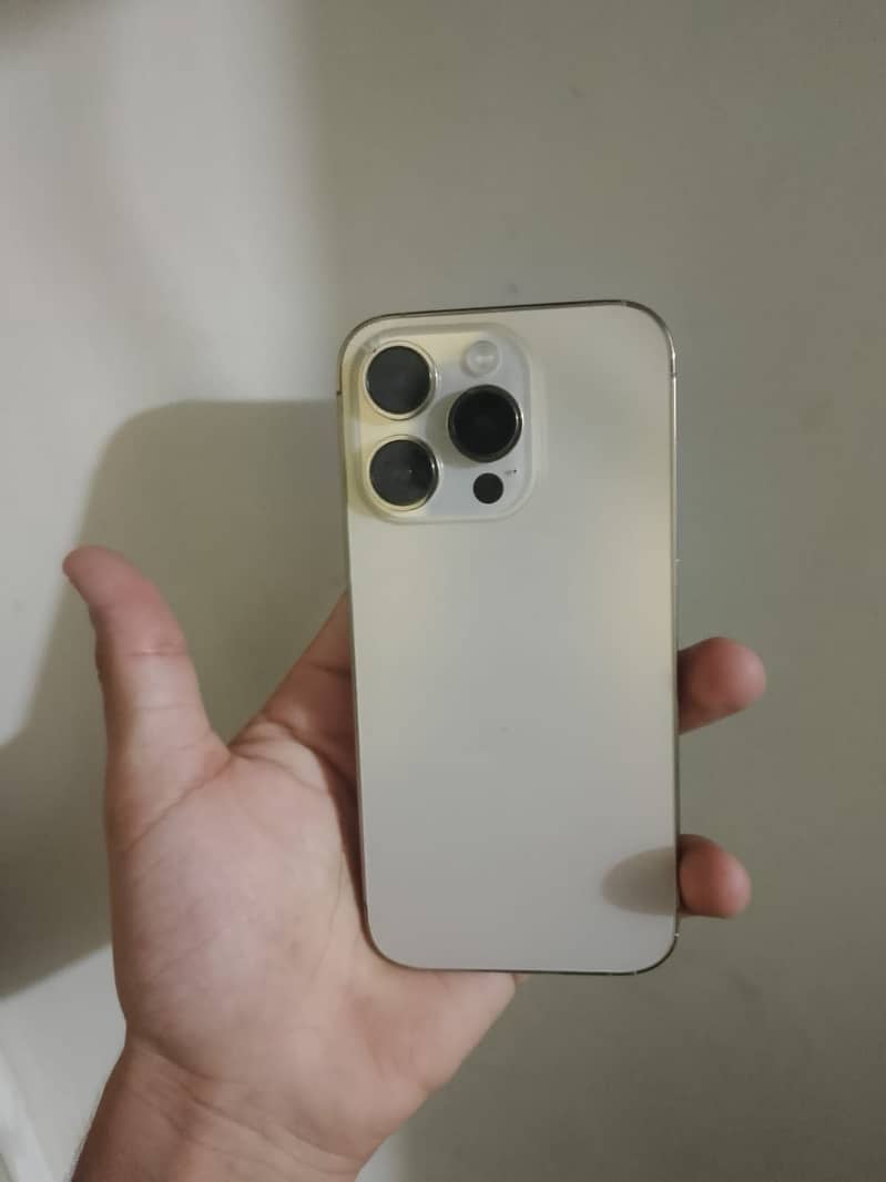 Apple iPhone 14 Pro 0