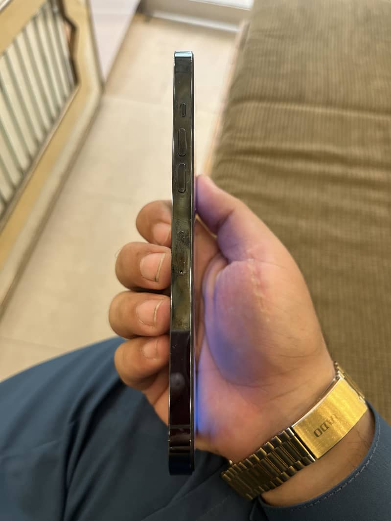 Apple iPhone 12 Pro Max 7