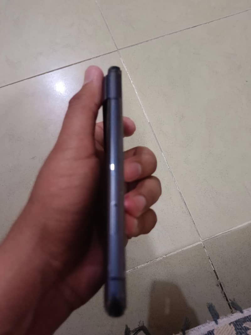 Google Pixel 8 2