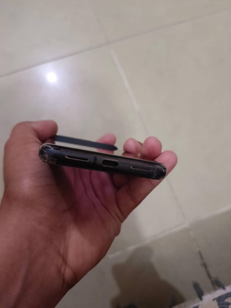 Google Pixel 8 3