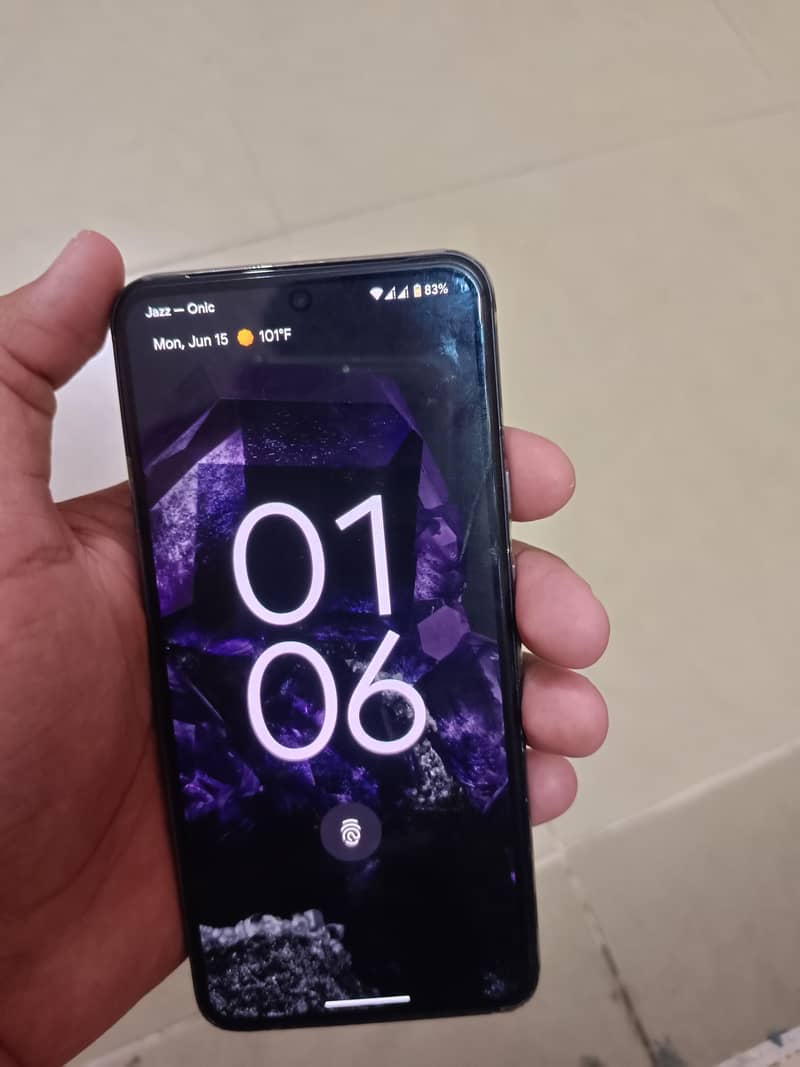 Google Pixel 8 5