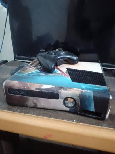 Xbox 360 Slim 320GB With 70 games PreInstalled