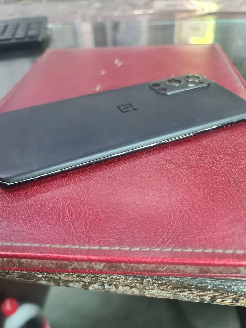 One Plus 9 pro 4