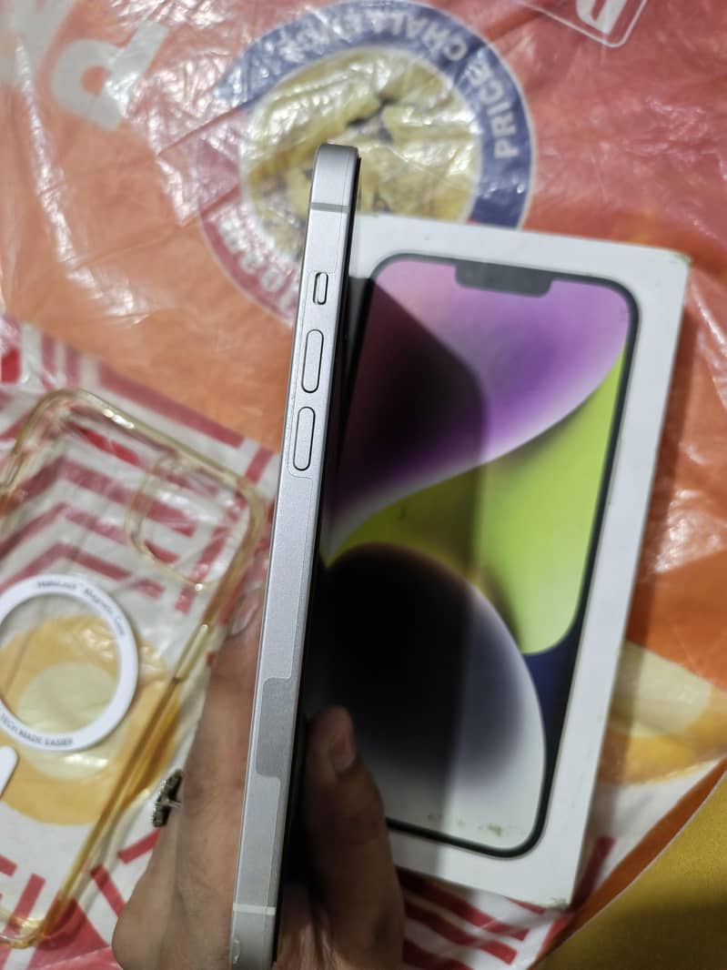 Apple iPhone 14 plus 3