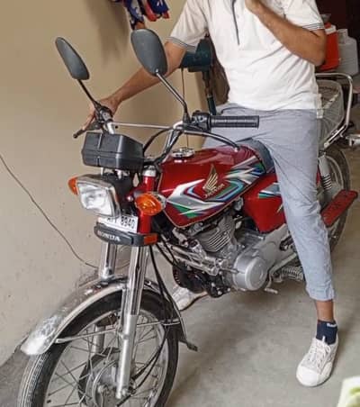 Honda CG 125 2023 Model | 8,755 KM | Excellent Condition
