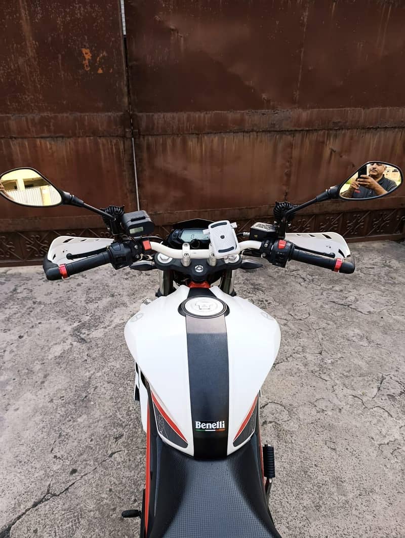 Benelli 150 6