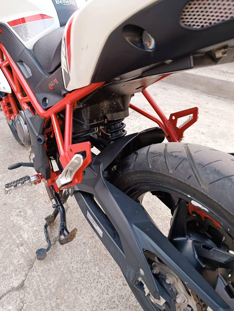 Benelli 150 10