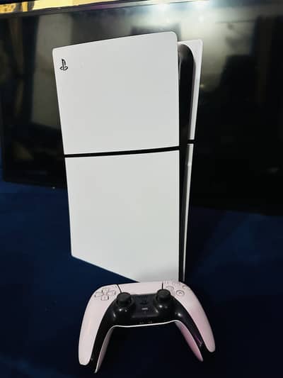 PlayStation 5 Slim 1 TB Blue ray Disc Clip Broken