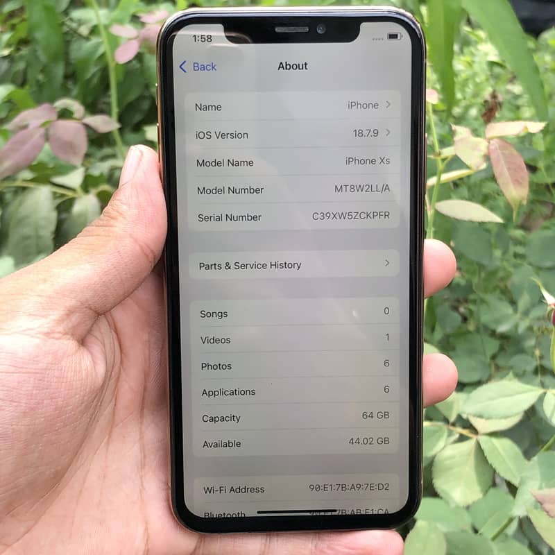 Apple iPhone XS 7
