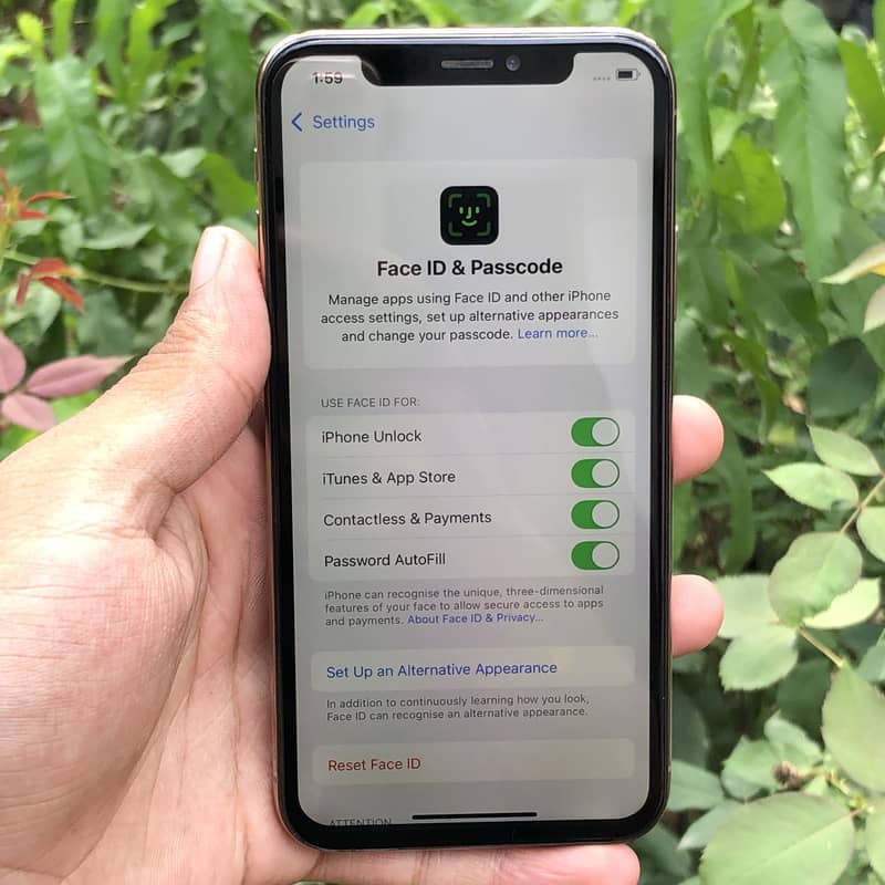Apple iPhone XS 9