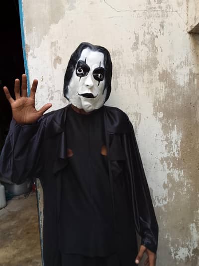 The Crow Stairway to Heaven Adult costume. 033 31987  93