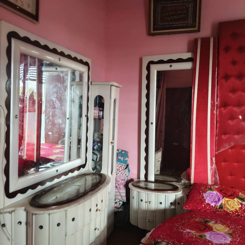 Bed or dressing 1