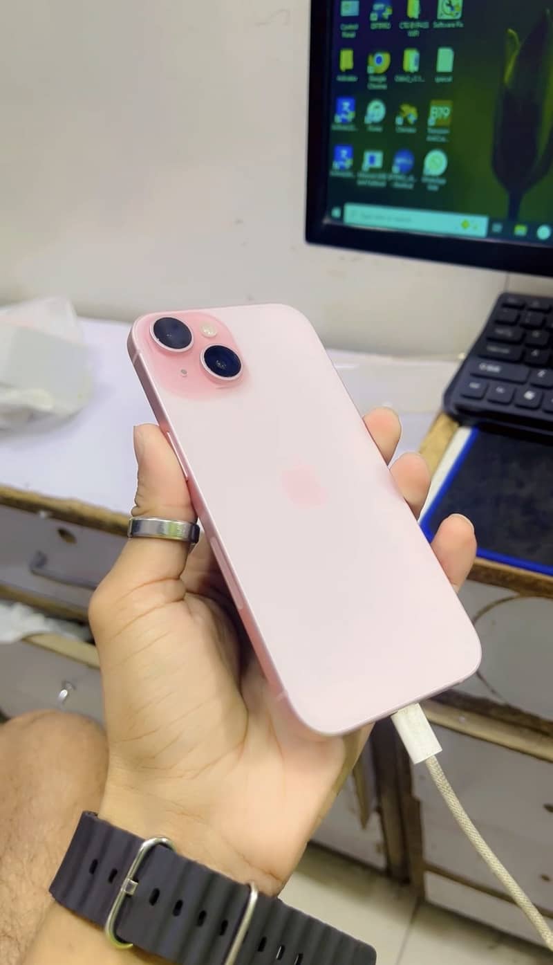 Apple iPhone 15 1