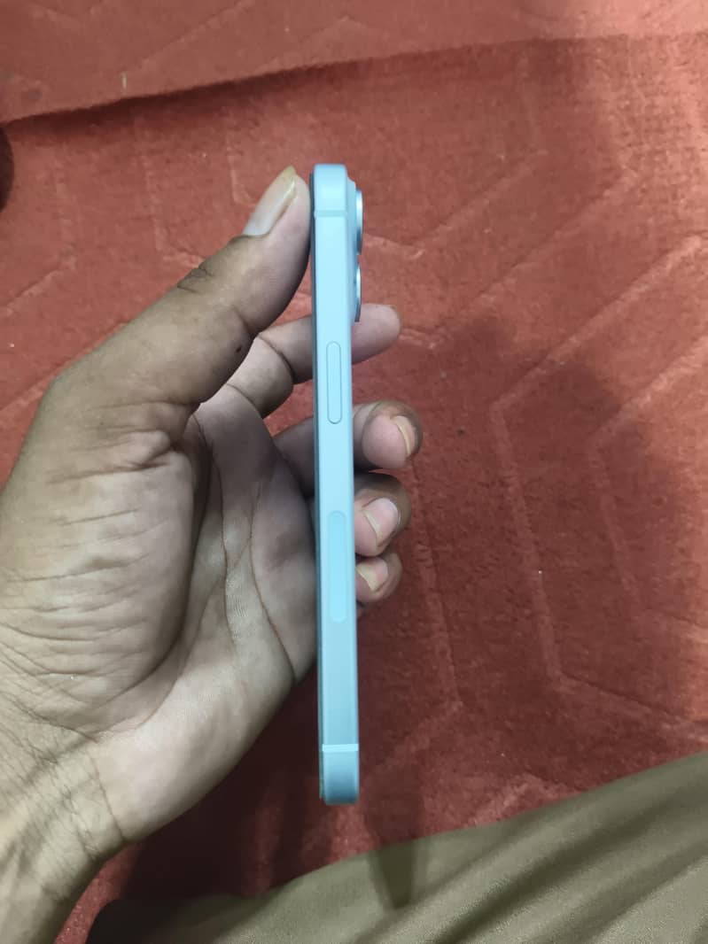 Apple iPhone 15 5