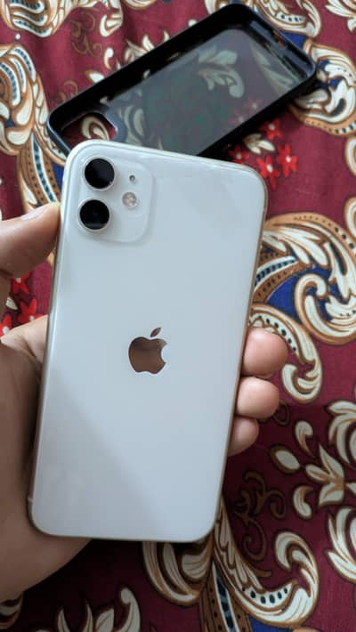 Apple iPhone 11