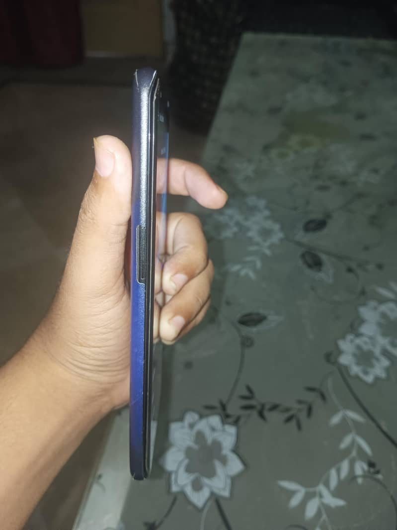 One Plus 10 Pro 4