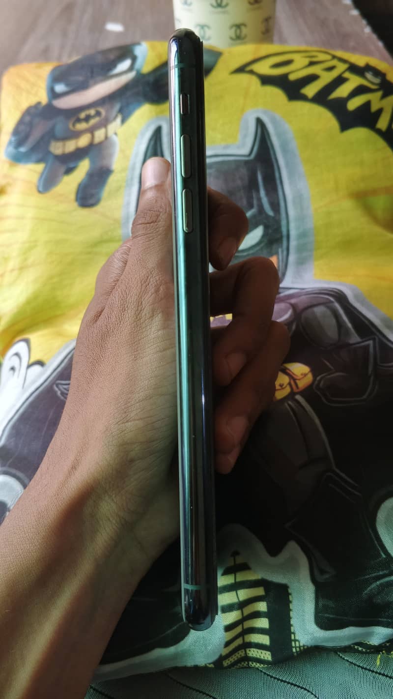 IPhone 11 Pro Max 5