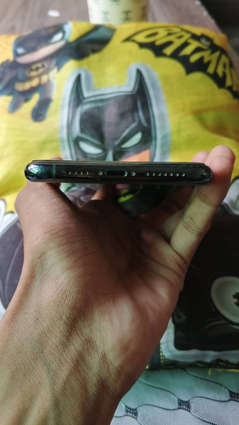 IPhone 11 Pro Max 6