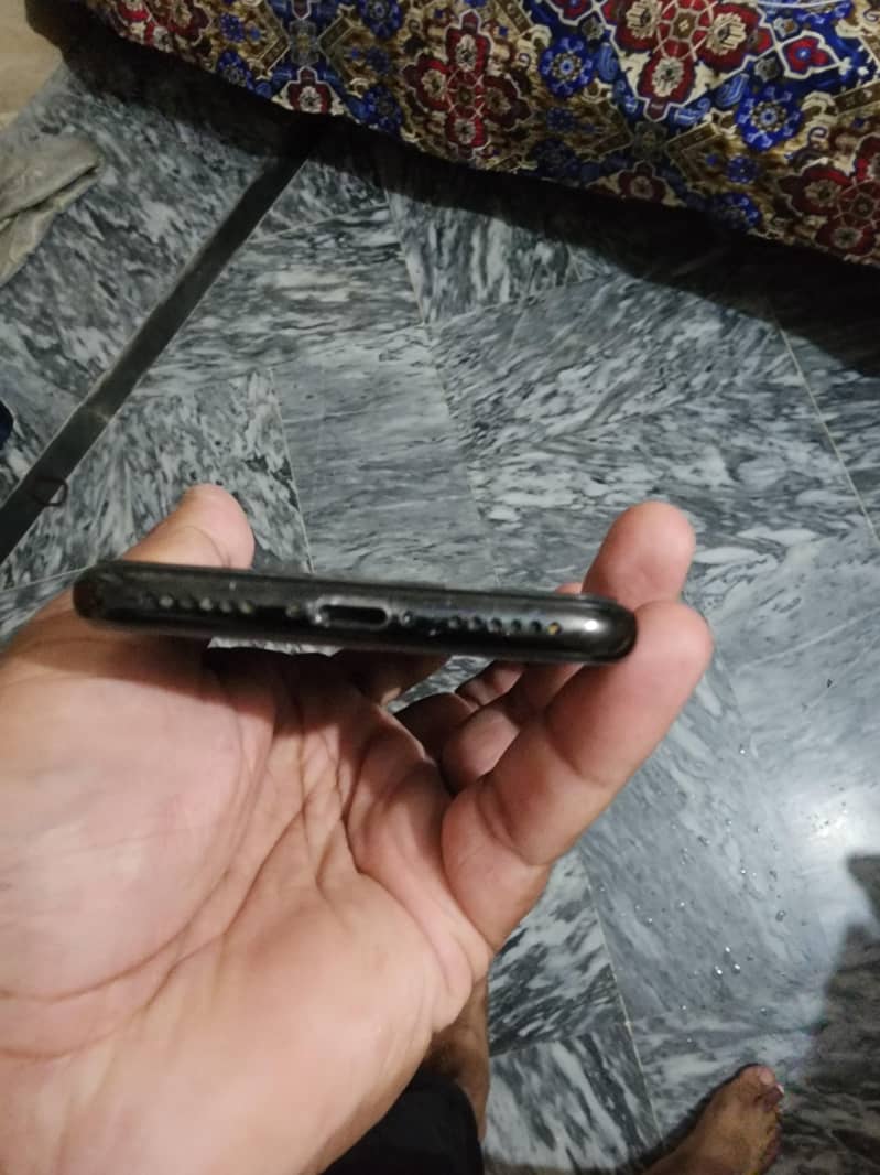 Apple iPhone X 1