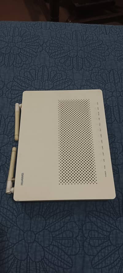 Huaewi wifi router GPON HG8247H