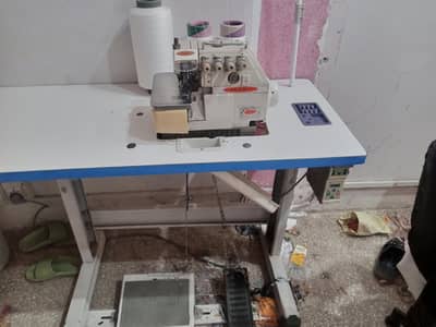 overlock machine