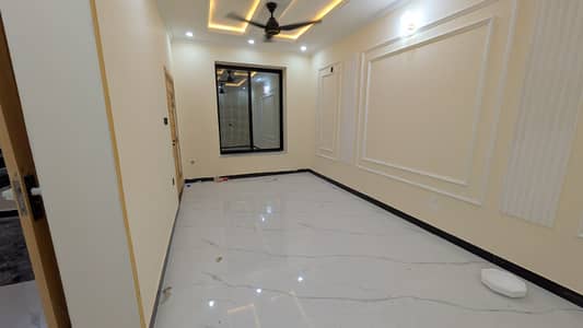 Beautiful 25*50 double storey house for sale in G-11