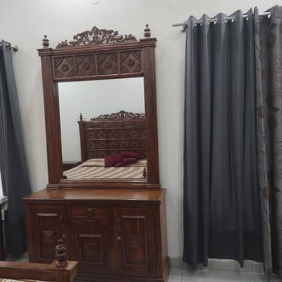 dressing table