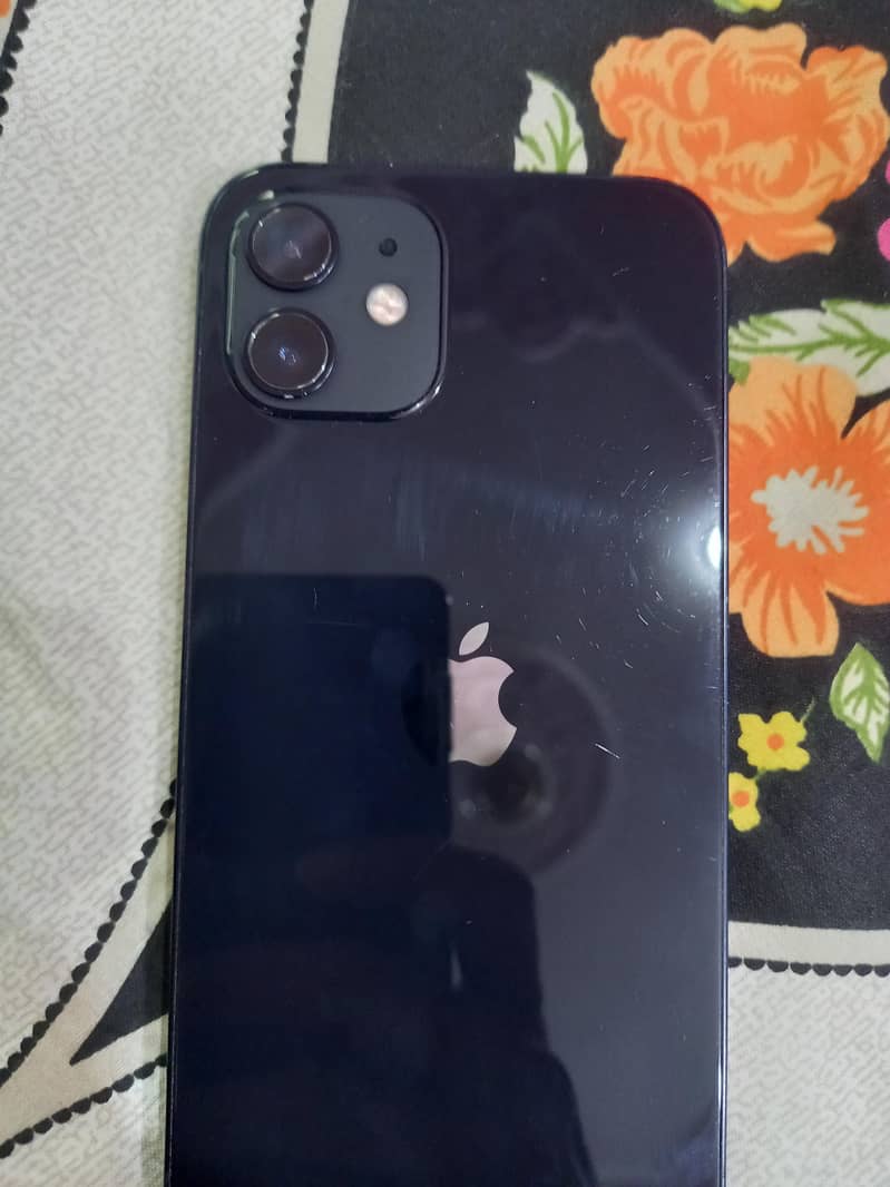Apple iPhone 12 2